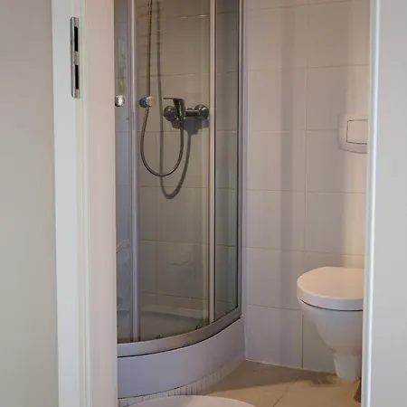 Victus Apartamenty, Kamienica Grottgera